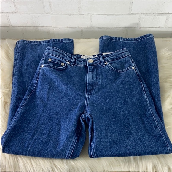 & Other Stories NWT Flared Crop Jeans - Picture 4 of 9